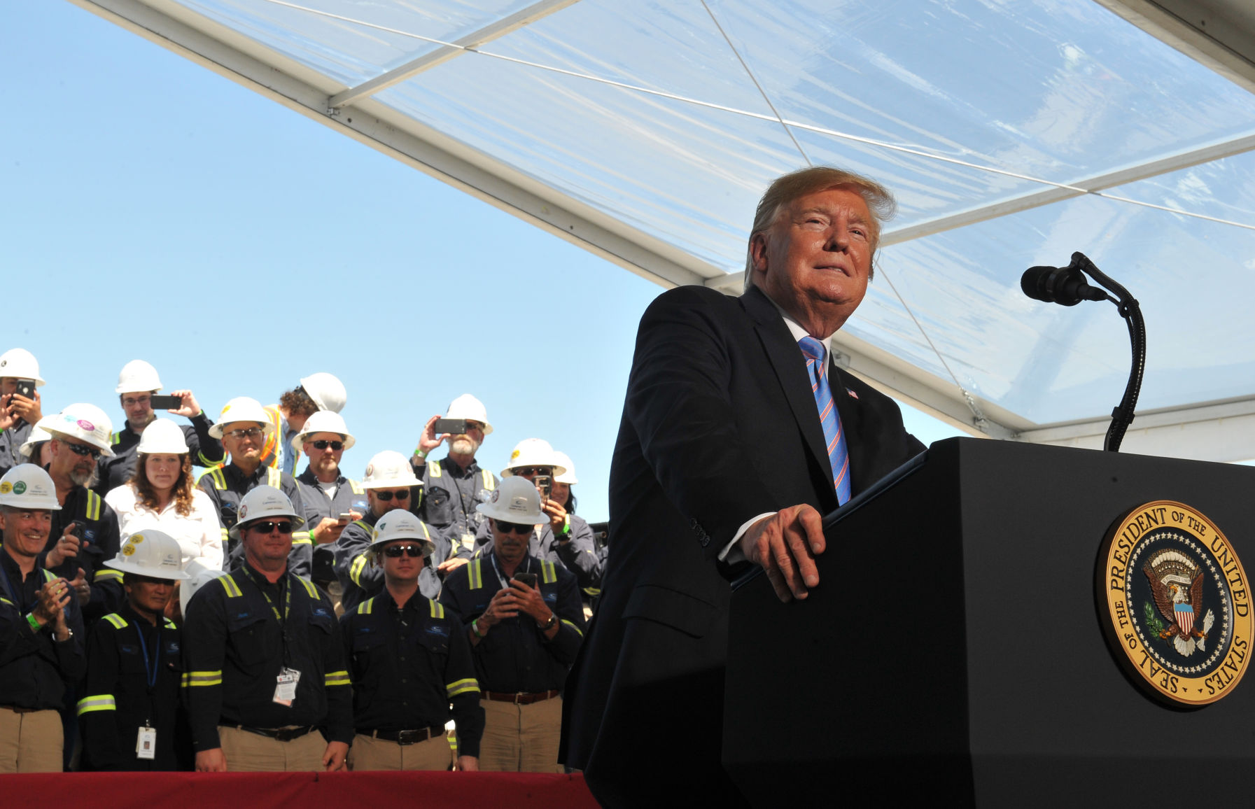 ACA.trumpvisit022.051519.jpg